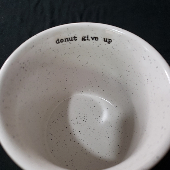 Donut Ceramic Mug "donut give up" 16oz - Picture 3 of 3